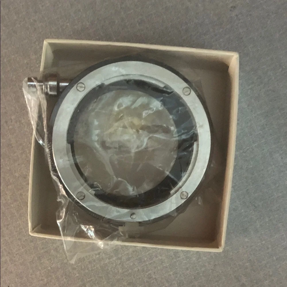 Nikon Extension Ring Box in Gold and White